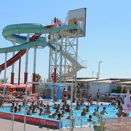 Hotel Mondial Rimini Buitenkant foto