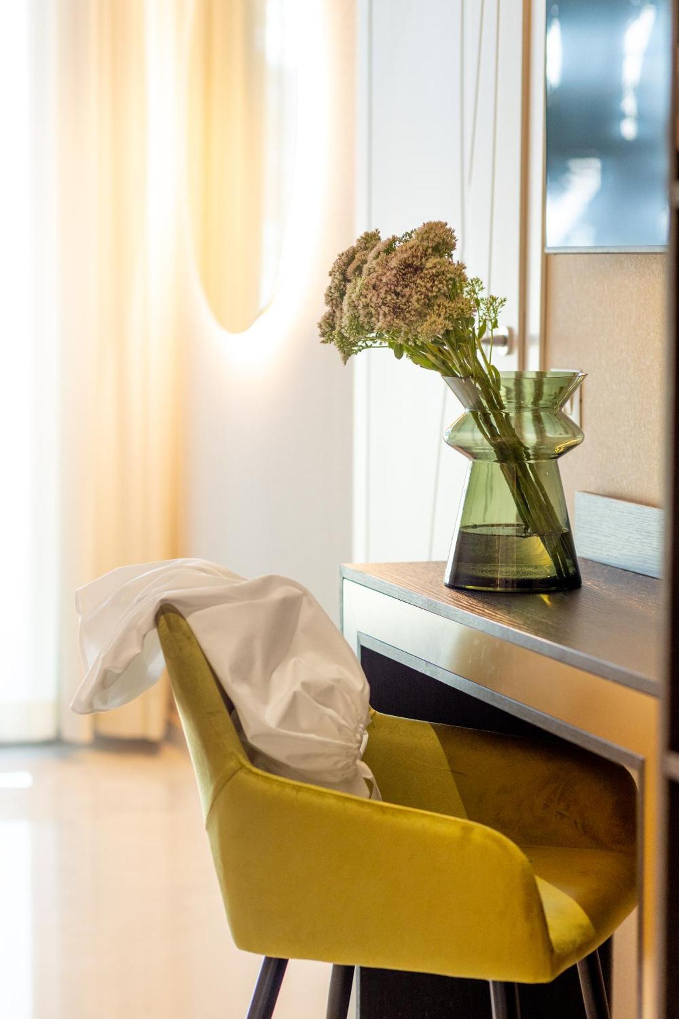 Hotel Mondial Rimini Buitenkant foto